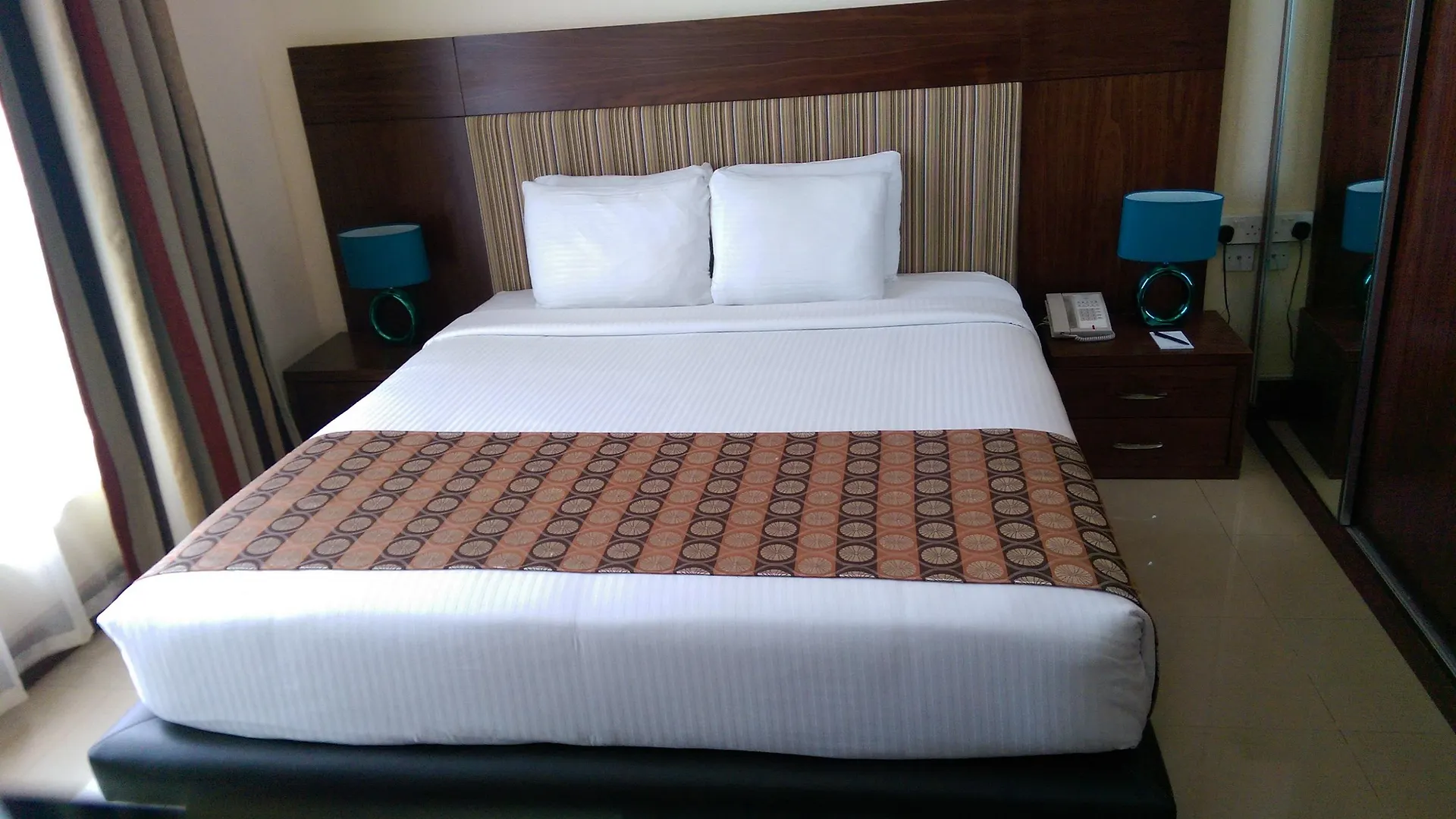 Aryana Hotel Šardžá 4*,